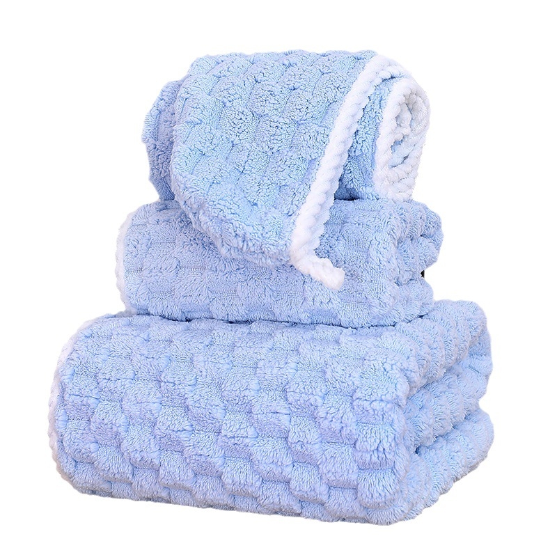 Комплект хавлии за баня с шапка за сушене на коса, коралов флис, плътни абсорбиращи кърпи за лице, облачен мрежест дизайн, в подаръчна кутия