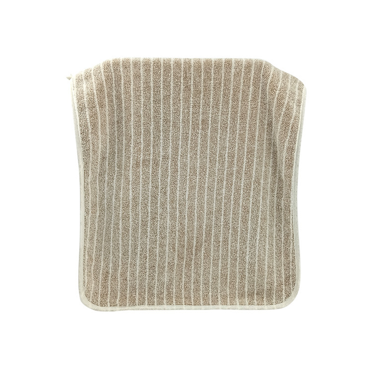 Koralna fleece ručnik za lice: visoka upijanje, brzo sušenje, bez dlačica; 32 vlakna; ravno tkanje; gramatura: 50–80 g/m²; prilagodba: izšiven logo, poklon kutija; podrijetlo: Kina