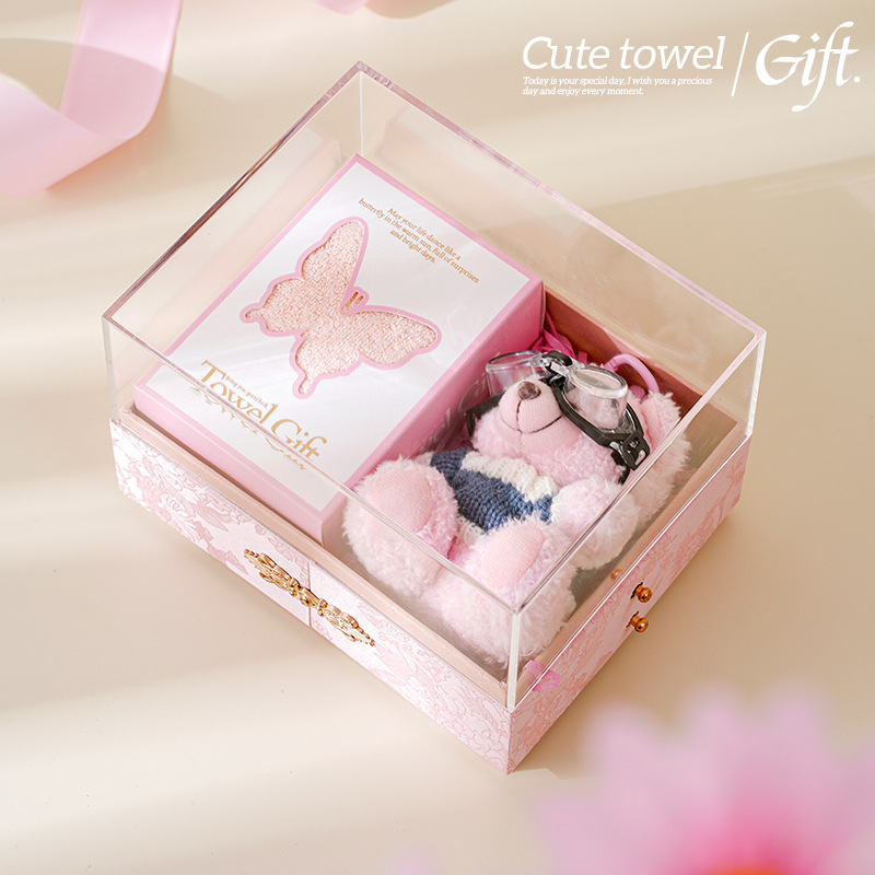 Dāvanas dvielis ar lāčuka motīvu kāzu dāvanai – poliesteris, 40 g, 21 pavedienu, vienkārša aušana, absorbcija 26–30 s