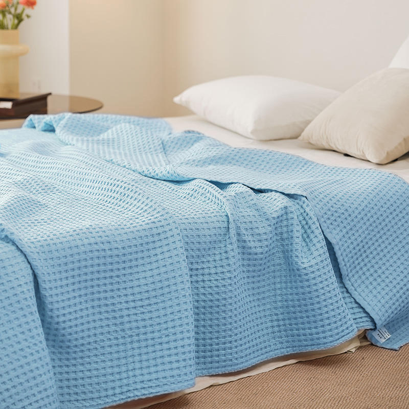 Βαμβακερή κουβέρτα βάφλα – μονόχρωμη εμφάνιση – 800–999 g – για όλη τη σεζόν – σύγχρονος απλός σχεδιασμός