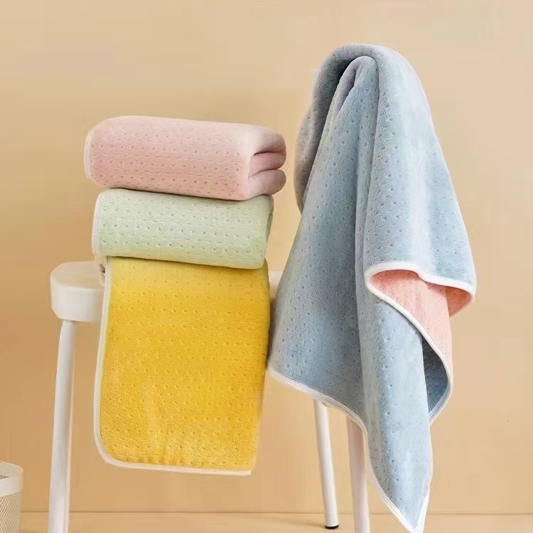 Dvoslojna deka-ručnik od coral fleece za kupaonu, 500 g+, 150D vlakno, šivanje, mogućnost prilagođavanja