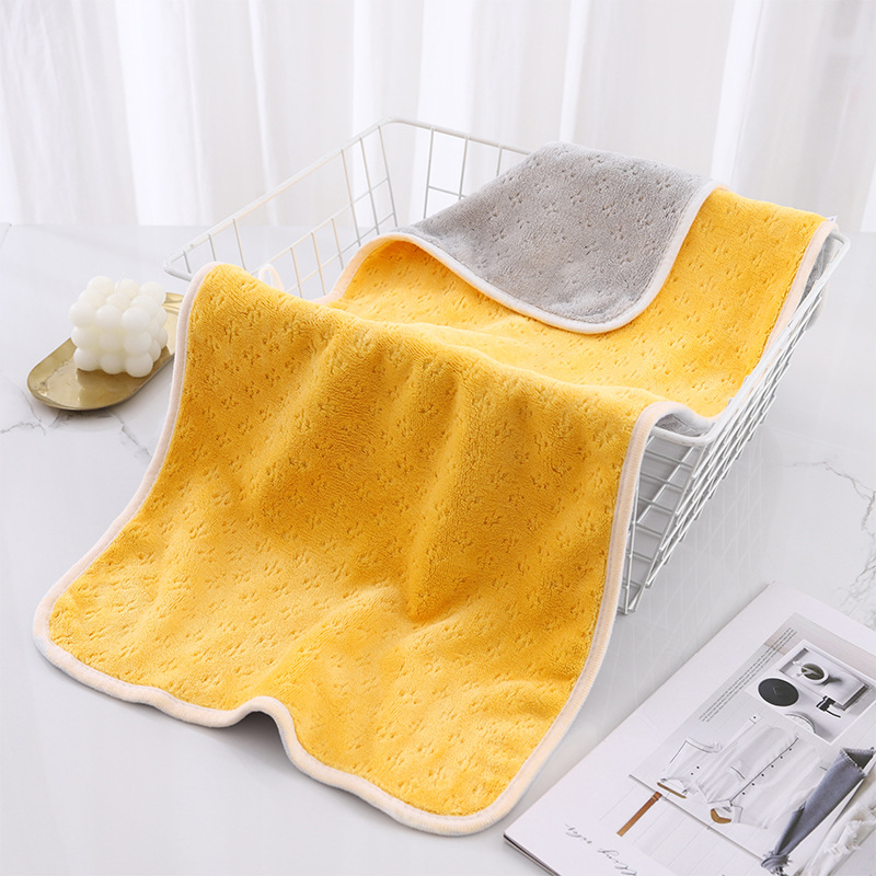 Dvoslojna deka-ručnik od coral fleece za kupaonu, 500 g+, 150D vlakno, šivanje, mogućnost prilagođavanja