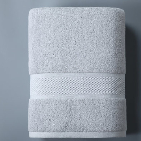 Carnation set tri ručnika od 100% pamuka: kupaonski ručnik, ručnik za lice i ručnik za ruke – prilagodljivo za dom, B&B i salon ljepote