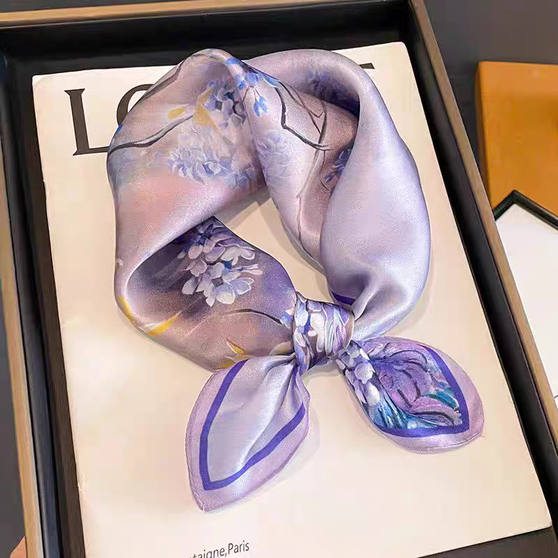 Șal pătrat din mătase, dungi – finisaj satin, 100% mătase, țesătură twill, imprimare digitală