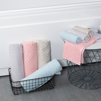 Prosop pătrat din fibră de bambus, fir 32, țesătură Jacquard, 60 g, absorbție de apă 0–5 s