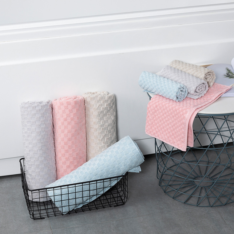 Prosop pătrat din fibră de bambus, fir 32, țesătură Jacquard, 60 g, absorbție de apă 0–5 s