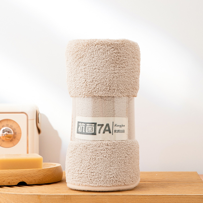 Ručnik za lice – antibakterijski koralni flis ručnik, 150D vlakna, težina 80–100 g, šivanje hemming + plain weave, prilagođeni logo