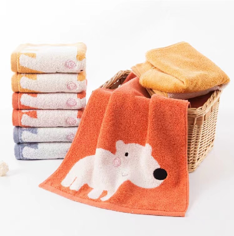 Prosop de față Gold Jacquard din bumbac, 21s fir, 70 g