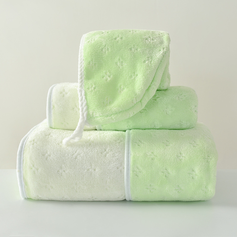 Trojedini set ručnika za kupanje od koralnog flekse, tri komada, s kapom za tuš, 150d, ukupna težina 500 g+, šavovi