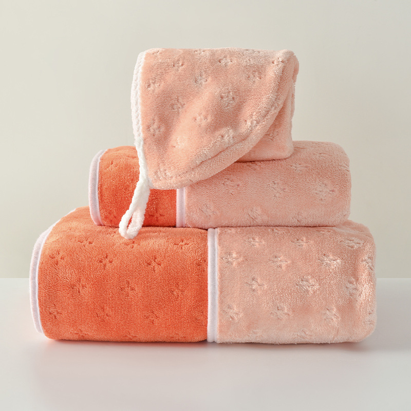 Trojedini set ručnika za kupanje od koralnog flekse, tri komada, s kapom za tuš, 150d, ukupna težina 500 g+, šavovi