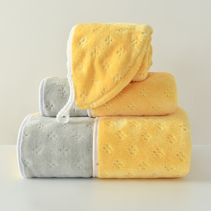 Trojedini set ručnika za kupanje od koralnog flekse, tri komada, s kapom za tuš, 150d, ukupna težina 500 g+, šavovi