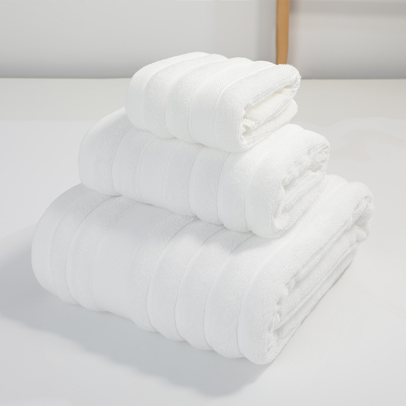 Flying Prosoape din 100% bumbac – groase, absorbante, din fir 32s, GSM 100–120, prosoape de față și de baie