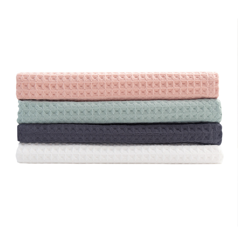Set ručnika za kupanje od 100% pamuka, dvostruko slojena waffles uzorak medne saće, tri komada: kvadratni ručnik 34x35 cm, ručnik 35x75 cm, ručnik za kupanje 140x70 cm; upija i nježan prema koži.