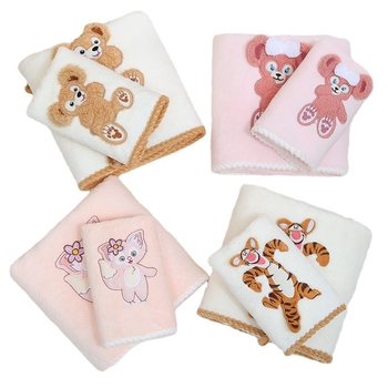 Prosop de baie și plajă | Material: coral fleece; Greutate: 300–400 g; Categorie: prosop de baie/plajă; Proces: broderie; Sezon: toate anotimpurile