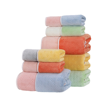 Ručnik za lice od coral fleecea, dvostrani, debeli, vrlo upijajući, vlakna 150D, težina 120–140 g, rub šivan