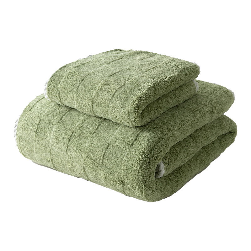Set ručnika za kupanje s kapom za sušenje kose – koralni velur, deblji, visoka upojnost, 200–300 g, 32 vlakna