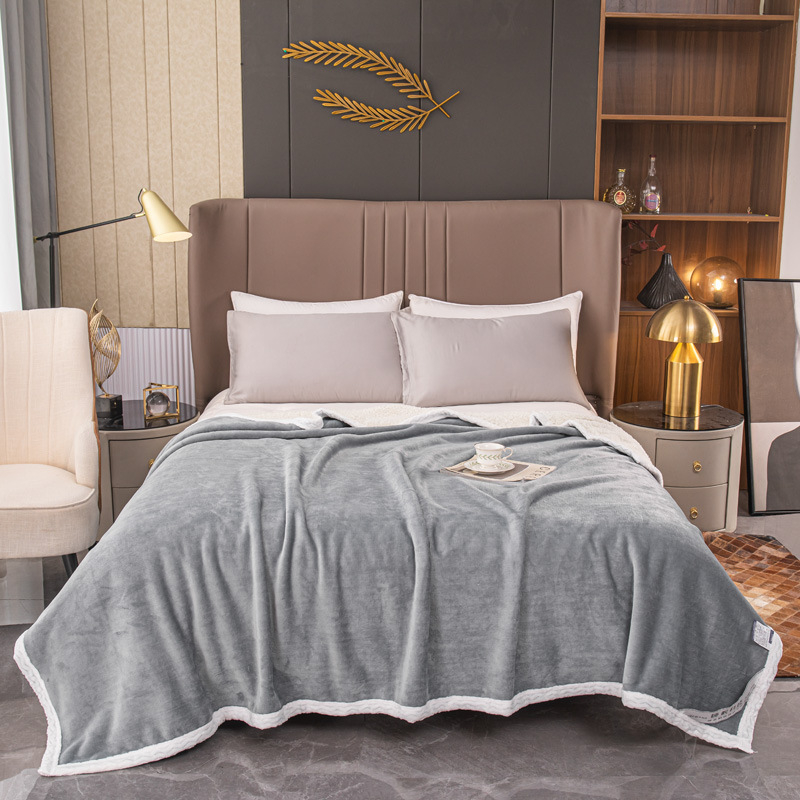 Poliesterska fleece deka, dvostrana, koral fleece, ispod 300 g, licencirana privatna marka