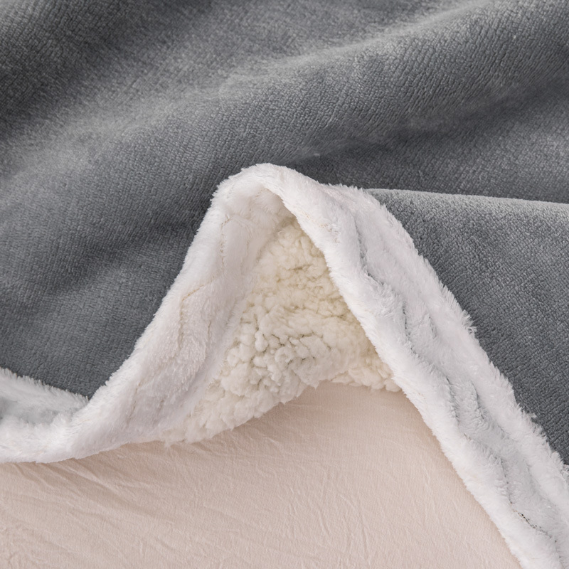 Poliesterska fleece deka, dvostrana, koral fleece, ispod 300 g, licencirana privatna marka