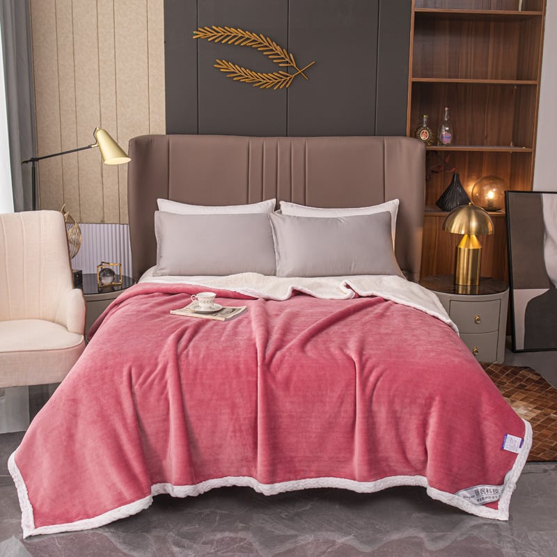 Poliesterska fleece deka, dvostrana, koral fleece, ispod 300 g, licencirana privatna marka