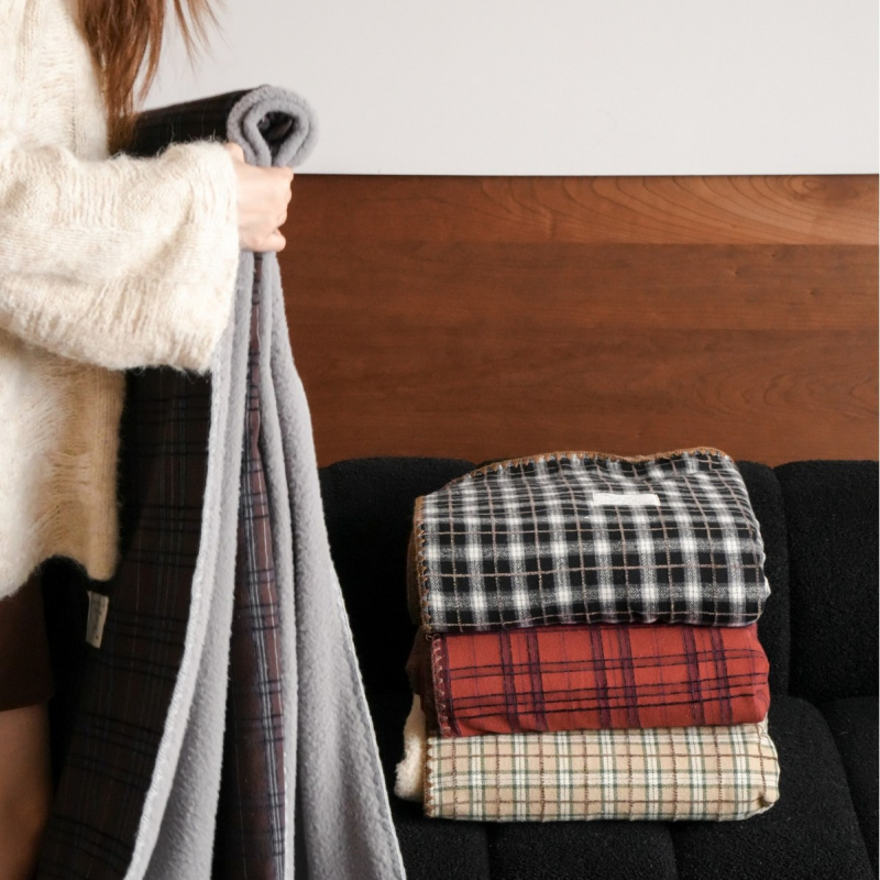 Покривало за диван – Vintage стил, райета, за всички сезони, 300–499 г, едната страна 100% памук, друга страна бионична овча пълнеж