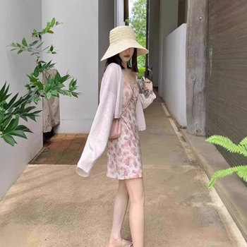 Дамски тънък кардиган от вискоза и полиестер, стил мини жилетка, дълги ръкави, кръгло деколте