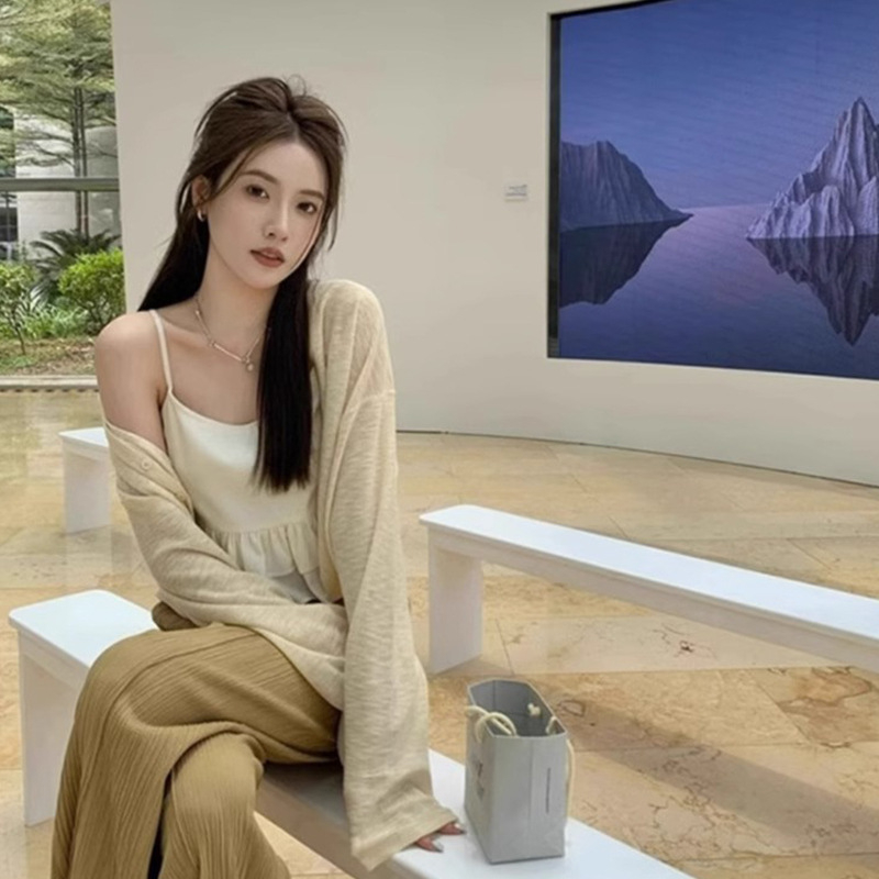 Дамски тънък кардиган от вискоза и полиестер, стил мини жилетка, дълги ръкави, кръгло деколте