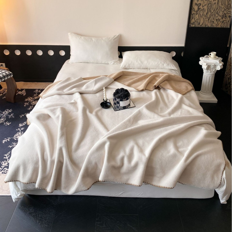 Deka od mink velura | 500–800 g | Četiri sezone | Moderni minimalistički stil