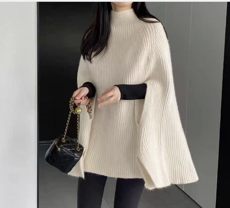 Кашмир пуловер с бат ръкав и пелерина — за жени