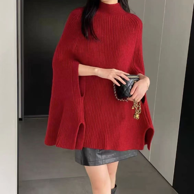 Кашмир пуловер с бат ръкав и пелерина — за жени