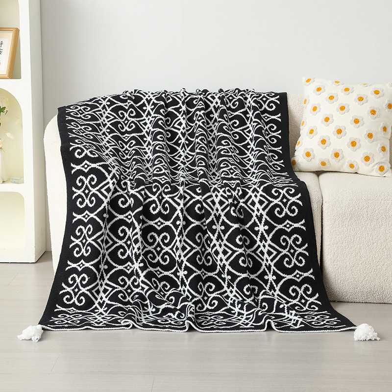 Akrilna pletena deka s geometrijskim uzorkom (za proljeće i jesen, težina 500–799 g, vrhunska kvaliteta, moderan minimalistički stil)