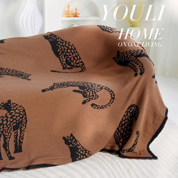 Pătură tricotată – fibră acrilică, 500–799 g, pentru orice sezon, model desene animate, Velvet.