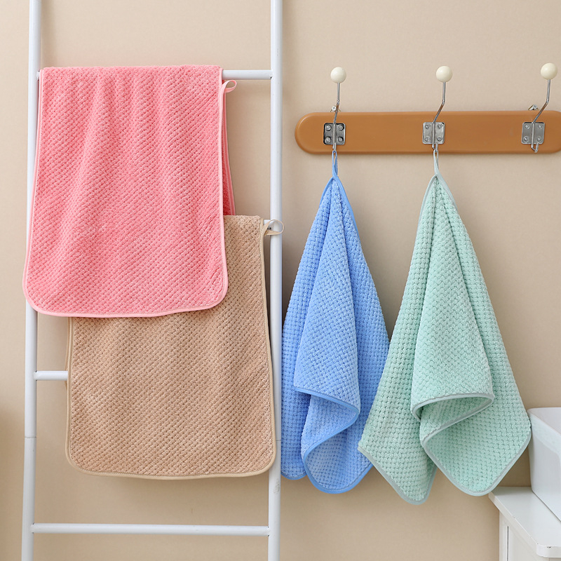 Ručnik od Coral Fleece, visoka gustoća vlakana, šivani rub, upijajući ručnik za sušenje kose