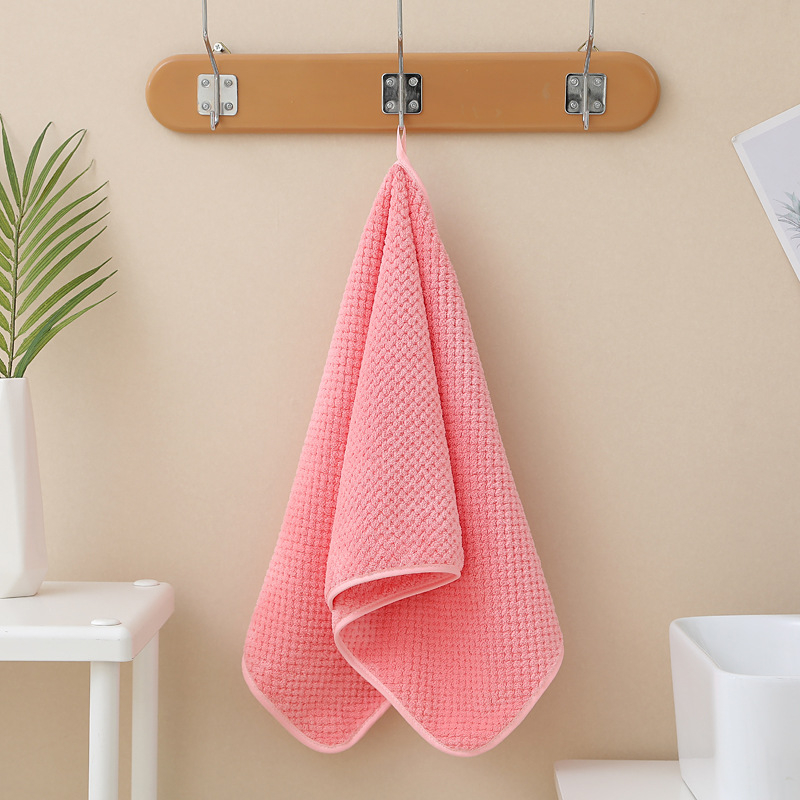 Ručnik od Coral Fleece, visoka gustoća vlakana, šivani rub, upijajući ručnik za sušenje kose