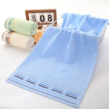 Ručnik za lice od 100% pamuka, 110 g, 32S pređa, ušiveni logotip, poklon kutija