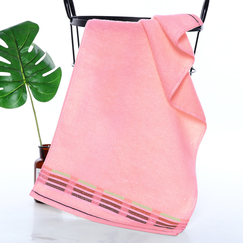 Ručnik za lice od 100% pamuka, 110 g, 32S pređa, ušiveni logotip, poklon kutija