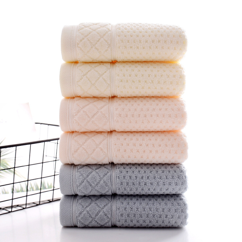 Ručnik za lice od 100% pamuka s pčelinjom mrežastom strukturom, Jacquard pletenina, 32s vlakna, 100–120 g