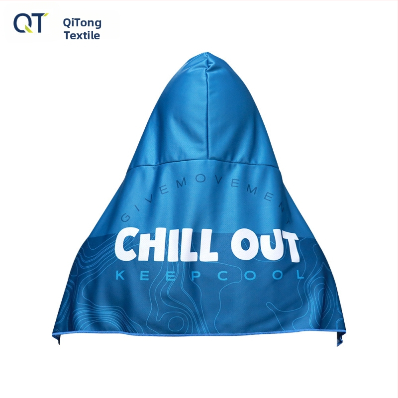 Prosop cu glugă din microfibră pentru sport – 160 g/m², absorbție 16–20 s, imprimare logo disponibil