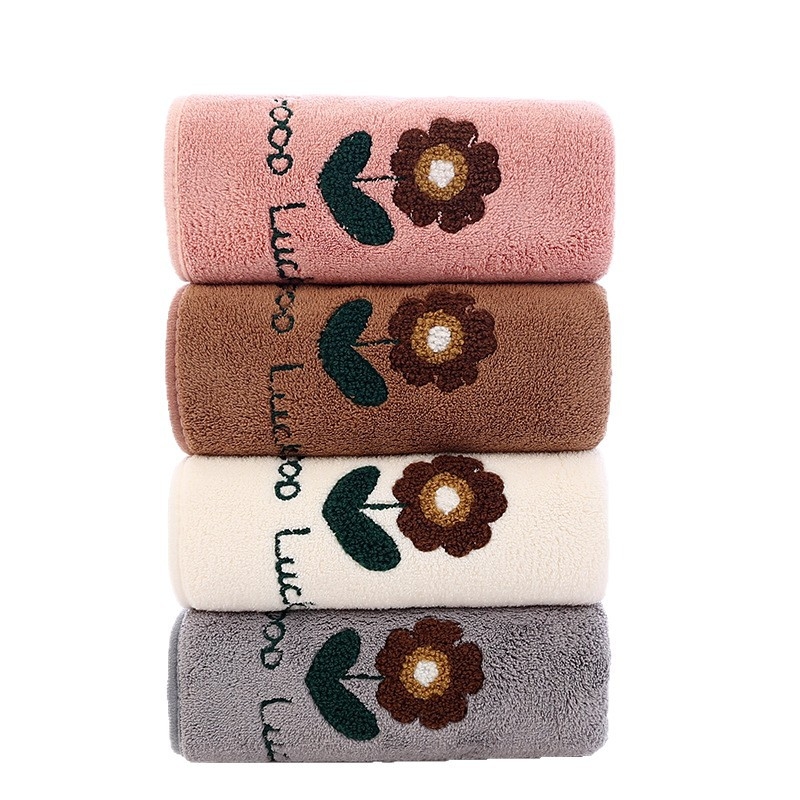 Ručnik za lice s izvezenim rubom i motivom sretnog cvijeta, koralni flis, 100d vlakno, 200 g ili više, proizvodni proces: vez, obrub, izrezani velur