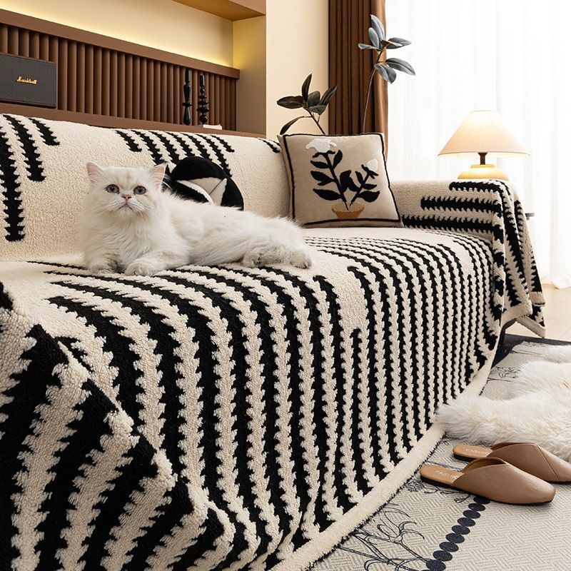 Зимно плюшено покривало за диван с модел Хаундстоту - еднослойно пълно покритие, универсално пасване, минималистичен стил