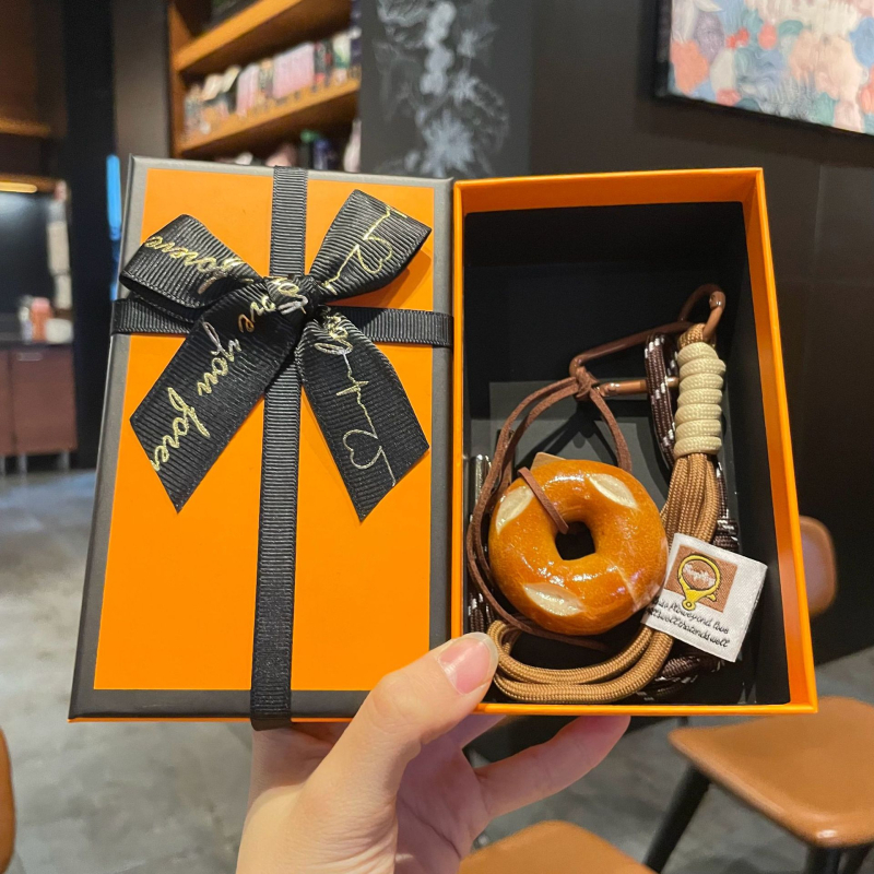 Maillard témájú kenyér kulcstartó, koreai stílus, anyag liszt, egyenként csomagolva