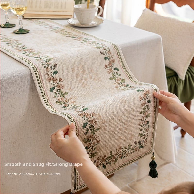 Τραπεζομάντηλο σε γαλλικό στυλ, φλοράλ μοτίβο, ύφασμα, για σαλόνι
