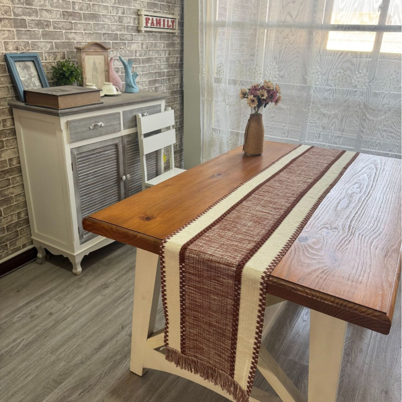 Σημαιάκι τραπεζιού – βαμβακο-λινό ύφασμα, 70% βαμβάκι / 30% λινό, υφαντά φουντάκια, βορειοευρωπαϊκό στυλ, ριγέ μοτίβο, κατάλληλο για σαλόνι, εστιατόριο ή μπαλκόνι