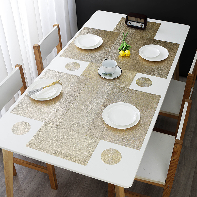 Σετ PVC θερμομονωτικών ράνερ τραπεζιού με μαξιλαράκια σερβιρίσματος – μοντέρνο μίνιμαλ σχέδιο; περιλαμβάνει ράνερ και μαξιλαράκια για πιάτα; υφασμάτινο πολυεστέρα 90%