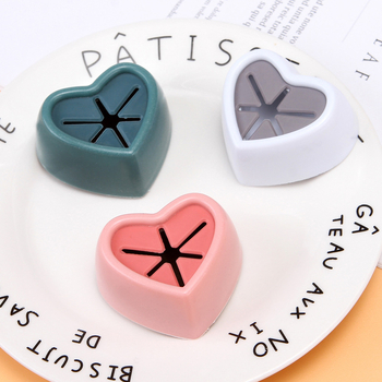 Műanyag egykampos törölközőtartó, modern minimalist dizájn, fúrás nélküli szerelés, teherbírás 2 kg