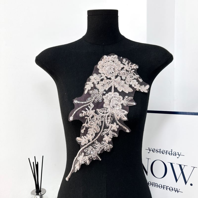 Полиестерна дантелена тъкан със Sequins бродерия и мъниста във формата на сливово цвете за сватбена рокля и cheongsam