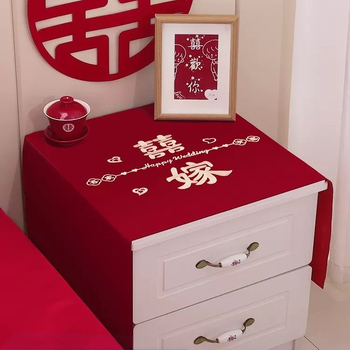 Naktinio stalo užvalkalas su Xi simbolio motyvu (Prekės ženklas Nothing; Medžiaga cheminė pluoštas; Stilius vestuvės)