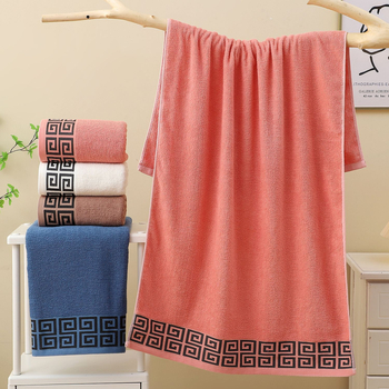 Pamukani kupaći ručnik, debeli veliki ručnik za dom i plažu, 300–400 g, pređa 32S/14S, tkanje: jacquard i običan platno; završna obrada: šav