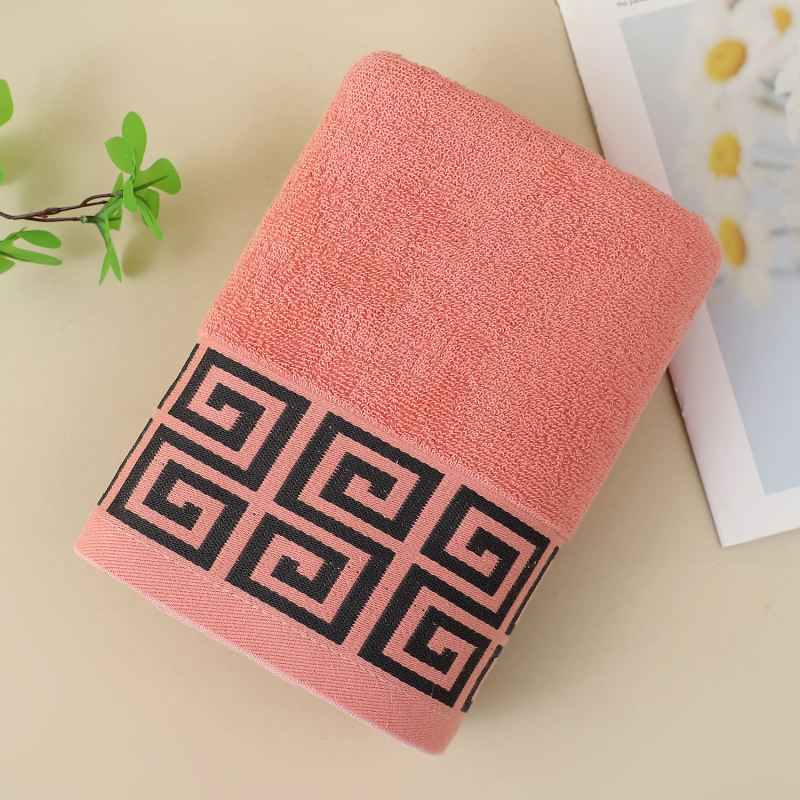 Pamukani kupaći ručnik, debeli veliki ručnik za dom i plažu, 300–400 g, pređa 32S/14S, tkanje: jacquard i običan platno; završna obrada: šav