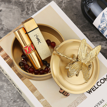 Žalvarinė papuošalų dėžutė šviesaus luksuso stiliaus, europietiško įkvėpimo saugykla, dažyta ir elektroplakavimo paviršiaus apdaila, pritaikomas apdorojimas, licencijuota privataus etiketė