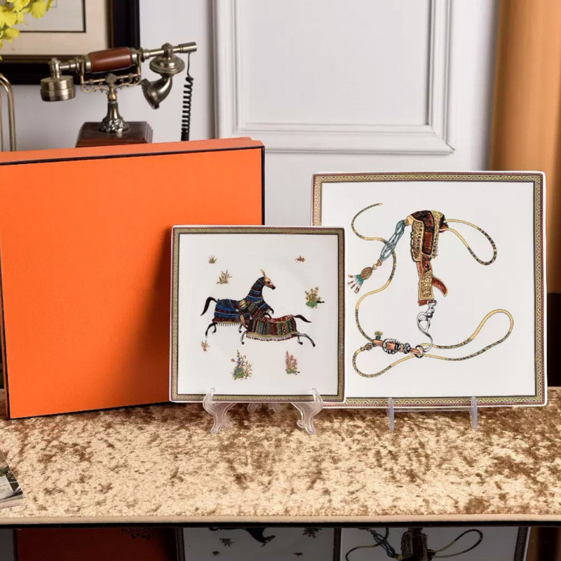 TH τετράγωνη πιάτέλα από πορσελάνη οστών με σχέδιο καρτούν, μοντέρνο μινιμαλιστικό ύφος, εκτύπωση στην επιφάνεια